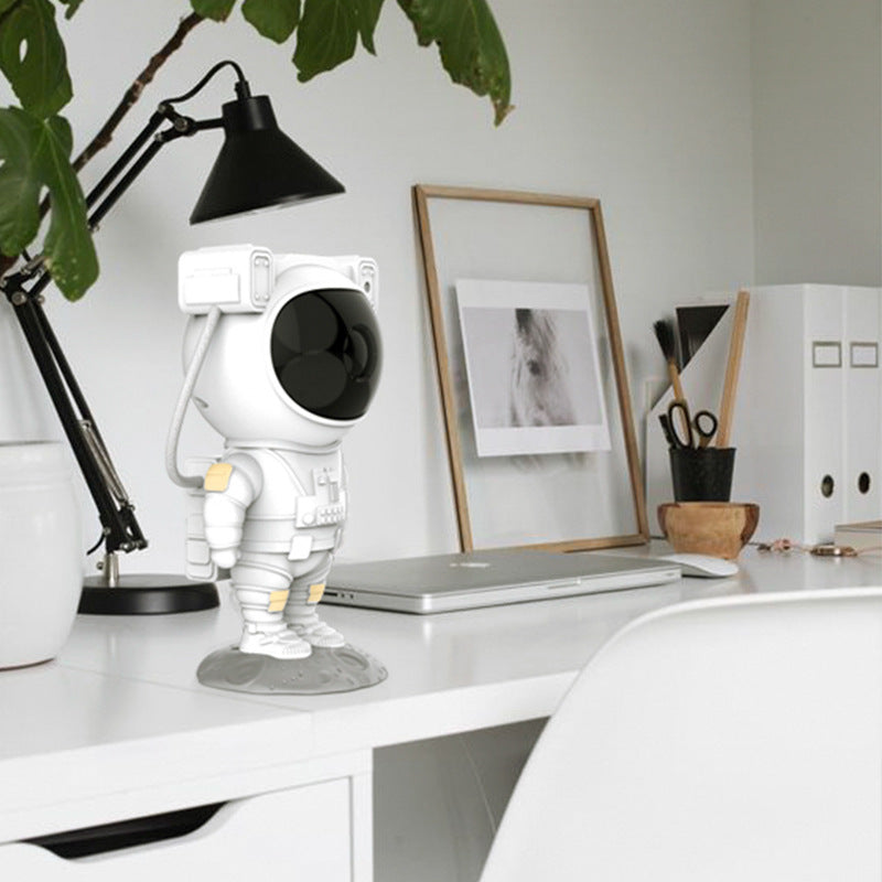 Proyector de cielo estrellado con galaxia y astronauta creativo, luz nocturna USB, lámpara de mesa para dormitorio